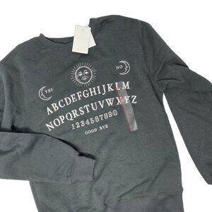 NWT Women's Halloween Ouija Board Graphic Sweatshirt - Black XS  B33